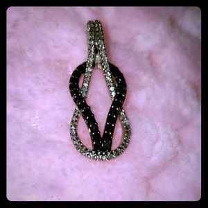 Sterling sil pendant diamonds and black diamonds!